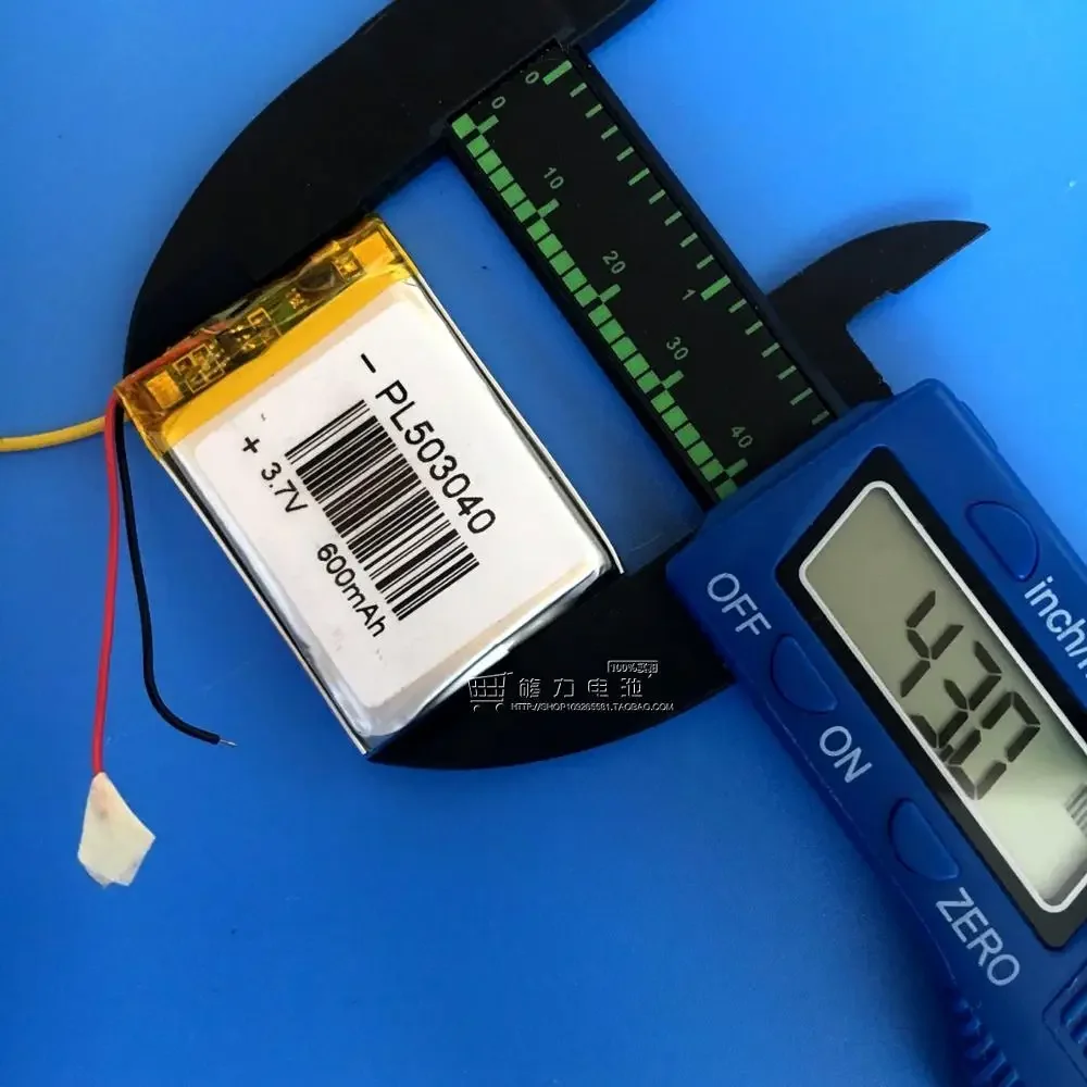 Nuovo litio polimerico da 3,7 V 503040   Pacchetto altoparlante scheda wireless navigatore a tre fili da 600 mAh Cella ricaricabile agli ioni di litio