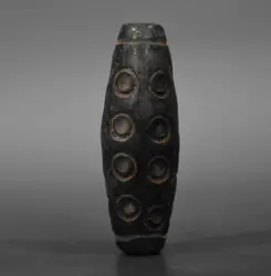 Hongshan culture archaize black iron meteorite Tibet Dzi Bead small statue