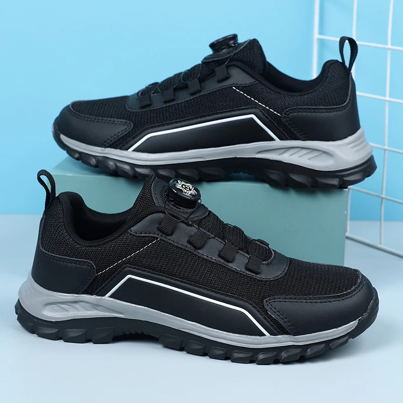 

Мягкие амортизирующие стельки для мужской спортивной обуви для активного отдыха, обеспечивающие комфорт при длительной ходьбе без усталости ног, специально разработаны для использования на открытом воздухе.