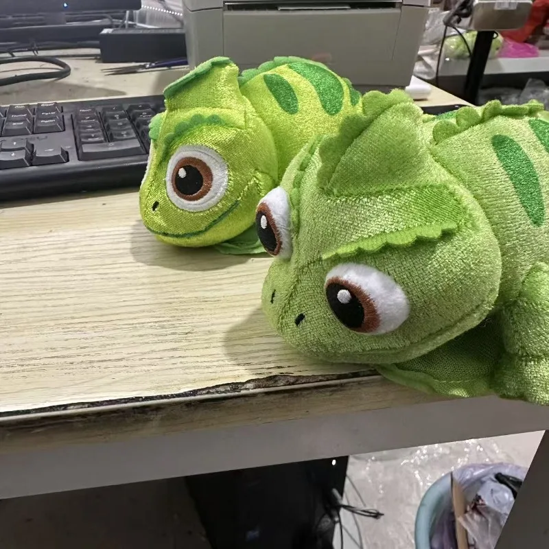 Cute Green Chameleon Shoulder Plush Doll, Soft Filled Animal Toy Pendant, Decorative Ornament Gift (1 Piece)