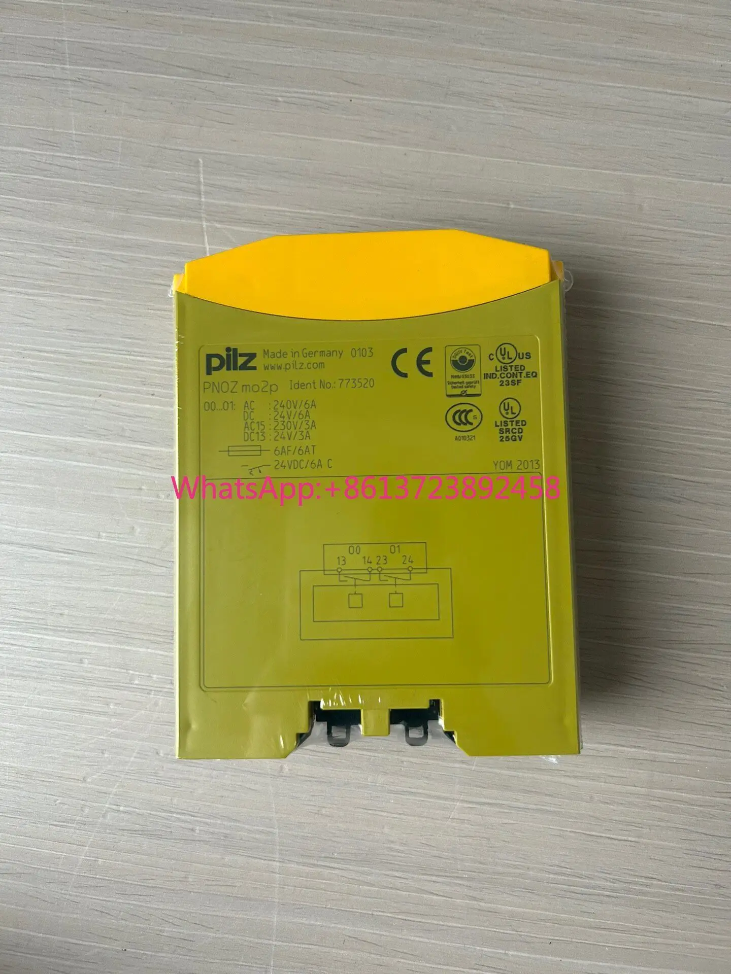 PNOZ mo2p Material number: 773520 in stock