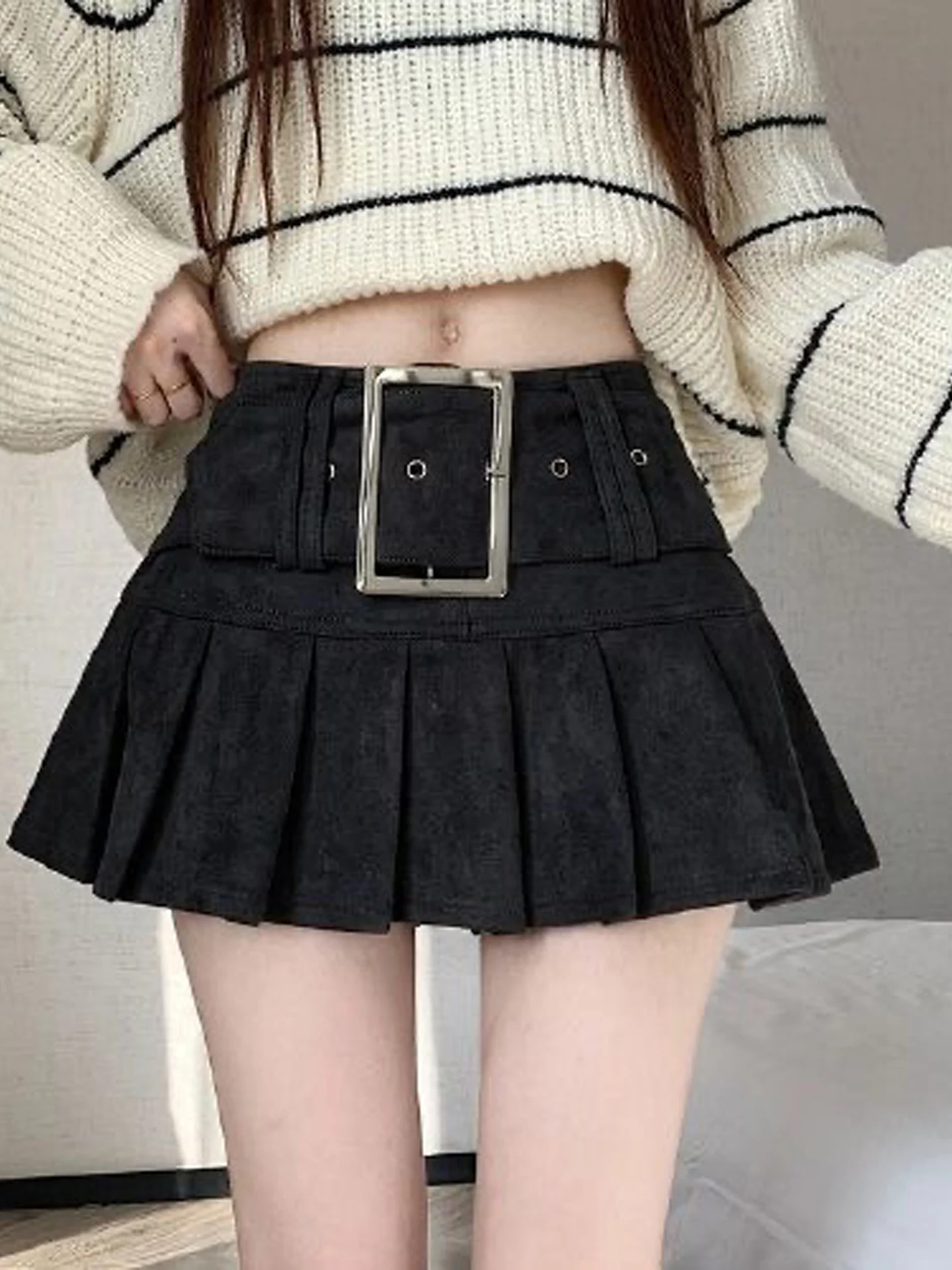 American Pure Desire Sexy Girl Heavy Design Deer Skin Velvet Pleated Loose Slimming Short Skirt Women's Anti-Light Walking