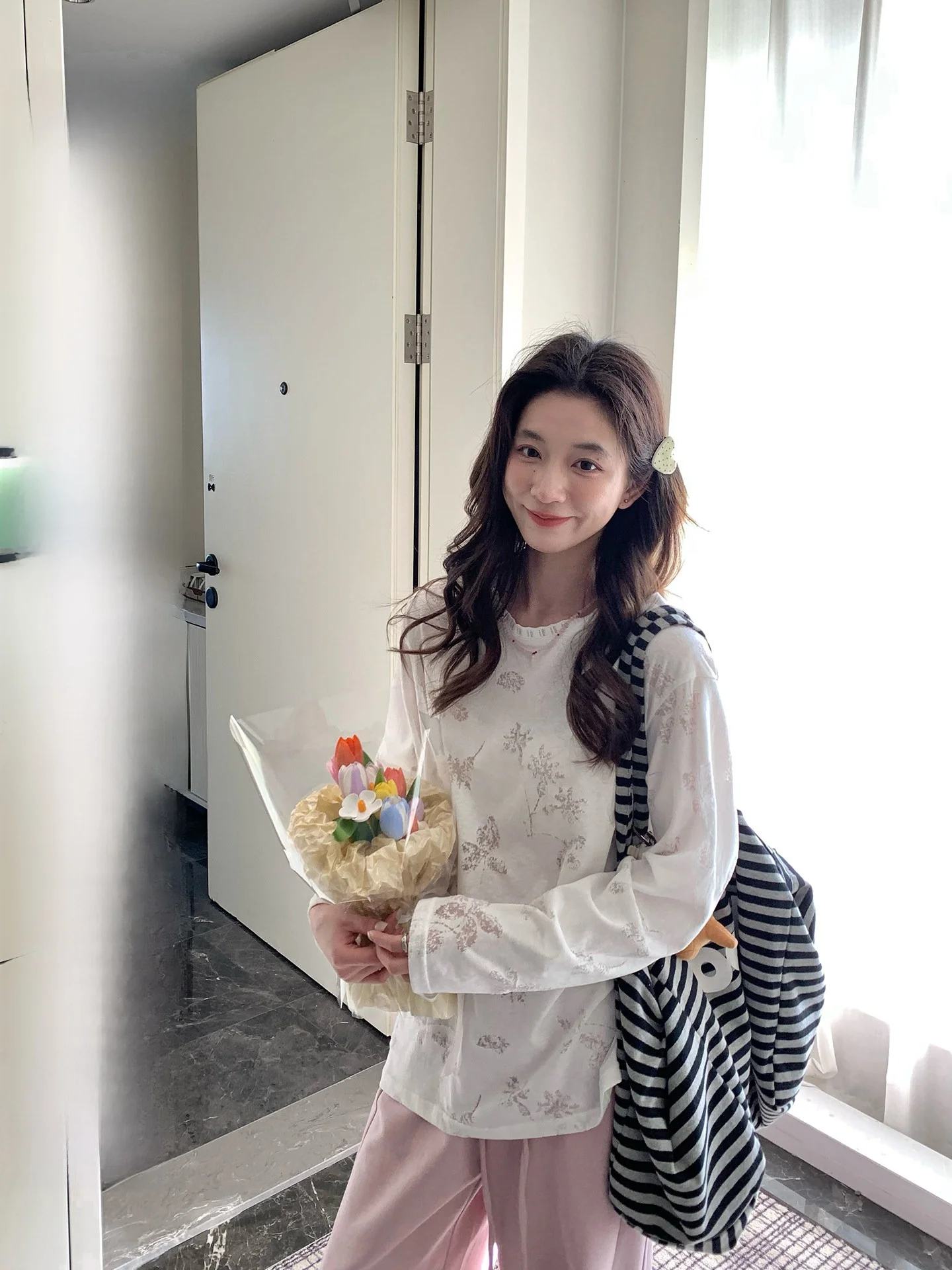 

Женская белая кружевная футболка INGCON: Новинка лета, уникальный дизайн, эффектное впечатление, защита от солнца, длинный рукав, смесовый хлопок