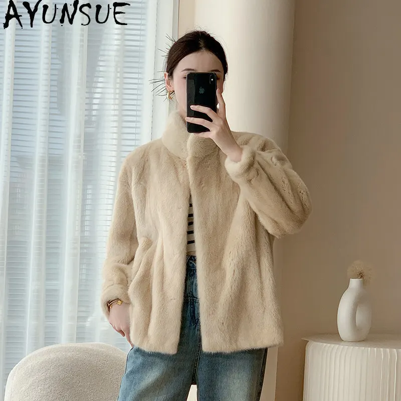 معطف فرو المنك الكامل للنساء من AYUNSUE، جاكيت فرو شتوي بأكمام طويلة، معاطف فرو دافئة، ملابس نسائية جديدة في الملابس الخارجية