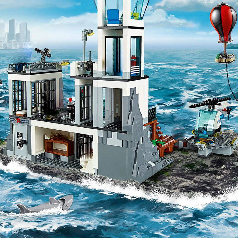 City Series Sea Prison Island Building Ship Helicopter Model Creative Building Blocks Toy Children\'s Assembly Toy For kids Gifts