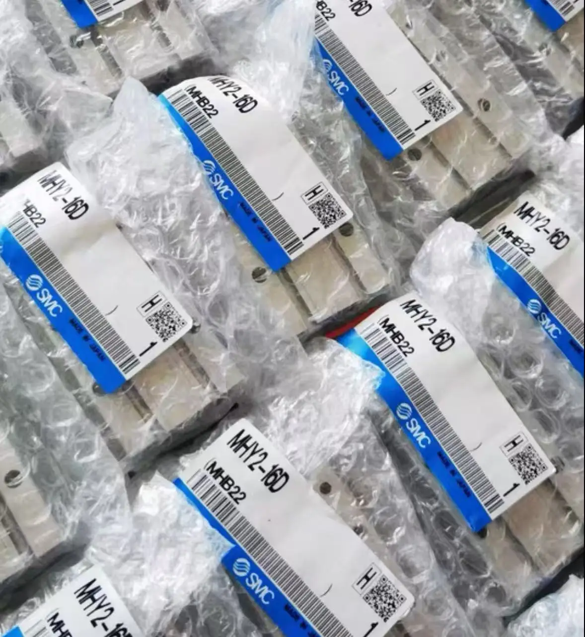 كاميرا الإصبع الزاوي الأصلية SMC Air Gripper 180 °   مكونات الأداة الهوائية MHY2-10D/MHY2-16D/MHY2-20D/MHY2-25D