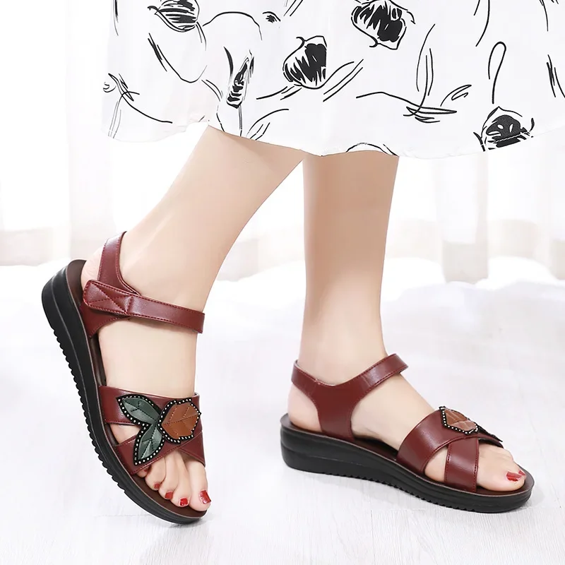 Fashion high quality leather mother sandals woman summer flat shoes ladies footwear comfortable Platforms plus size soft sandals