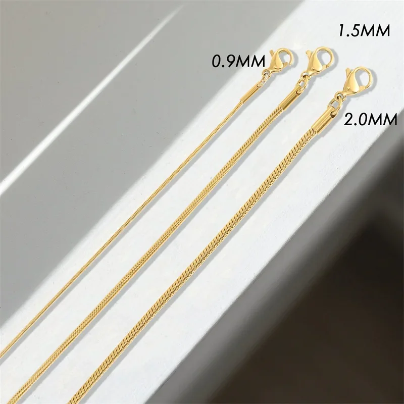 간단한 라운드 헤링본 목걸이 0.9/1.5/2mm 얇은 뱀 체인 골든 컬러 스테인레스 스틸 남자 여자 보석 기념일 선물