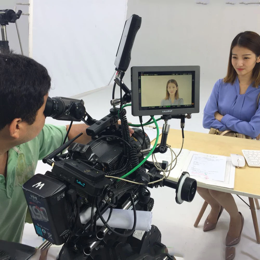 

Lilliput Q7 Pro 7inch IPS LCD HDR DSLR Camera Field Monitor Gamma Waveform Vector Scope Time Code SDI Cross Conversion Metal