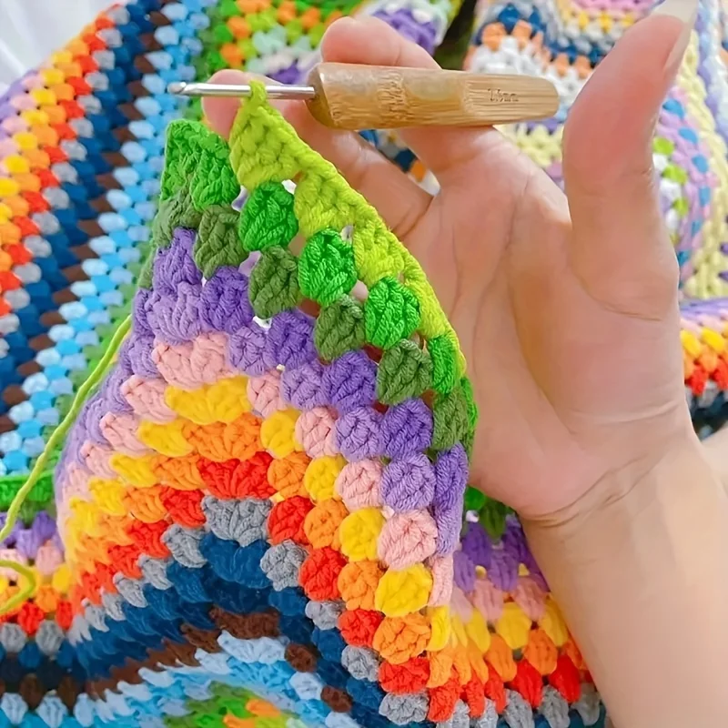 خيوط أكريليك ممتازة اقتصادية للغاية - 4 عبوات من خيوط أكريليك 50 جرام ذات 4 خيوط، بألوان زاهية وناعمة، هي خيار مثالي لـ