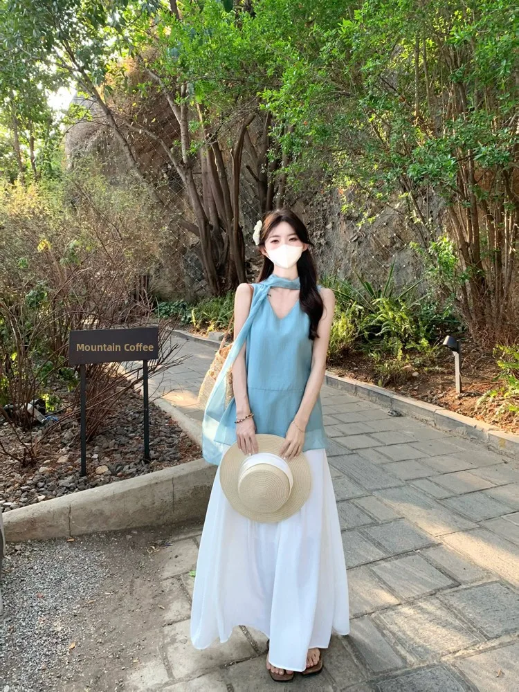 

Elegant V-Neck Sash Holiday Style Top High Waist Wide Leg Pants Women's Fashionable Set Summer 2026 New Arrival