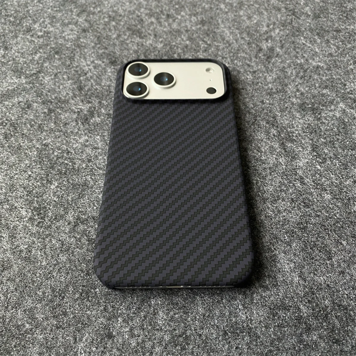 Stoßfeste Rahmenlose Carbonfaser-Hartschalenhülle für iPhone Air 17 16 15 14 Plus 18 13 12 11 Pro Max Leder-Schutzhülle – Detail 5