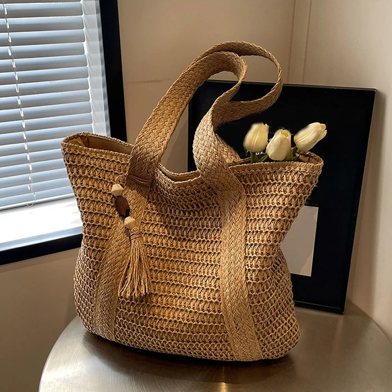 Sommer-Strohtasche für Damen, handgefertigt, gewebt, Umhängetasche, große Kapazität, Tragetaschen mit Anhänger, Achseltasche, Handtasche mit Top-Griff