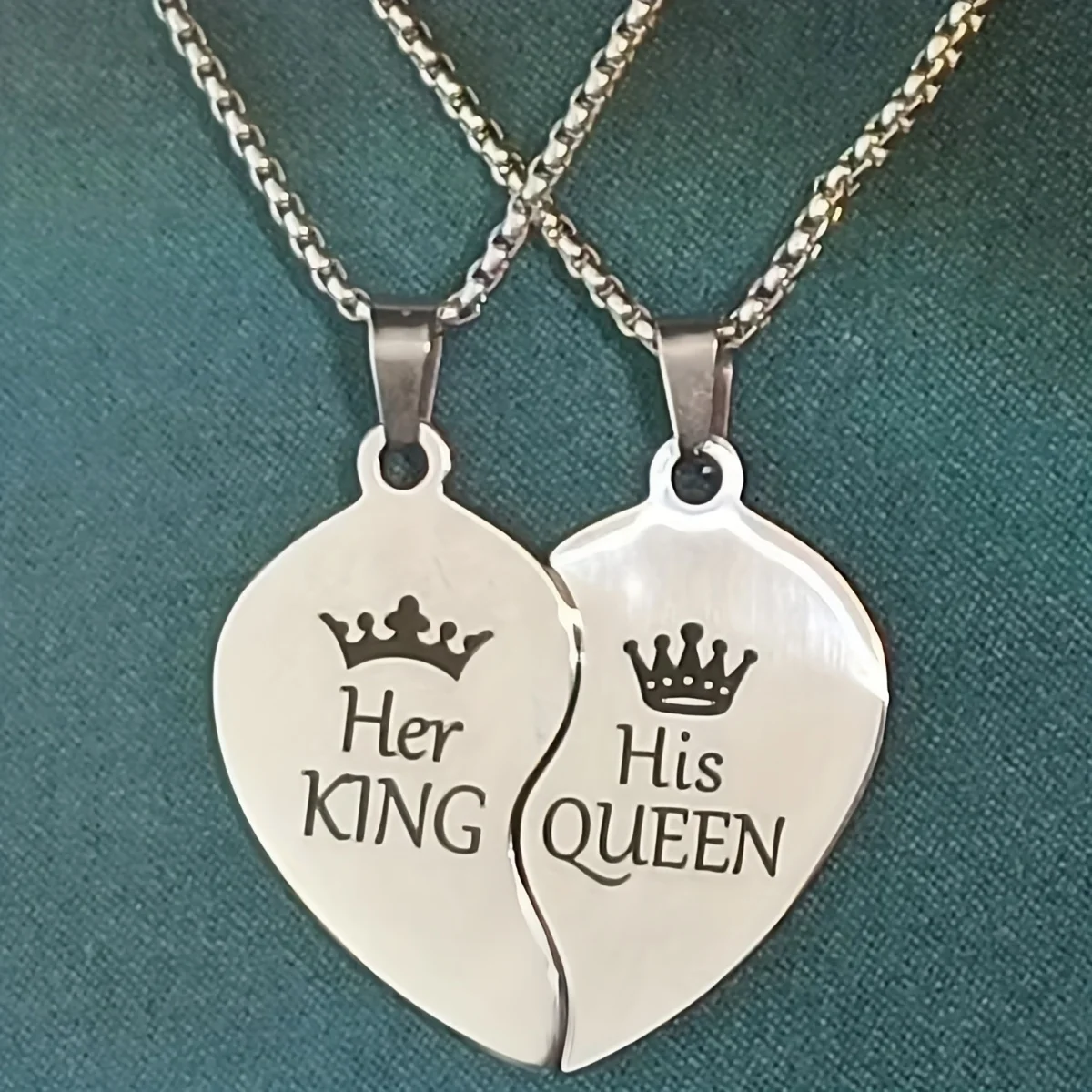 King Queen Crown Couple Confession Love Necklace, Stainless Steel Letter Necklace,A Gift of Love from the World of Love