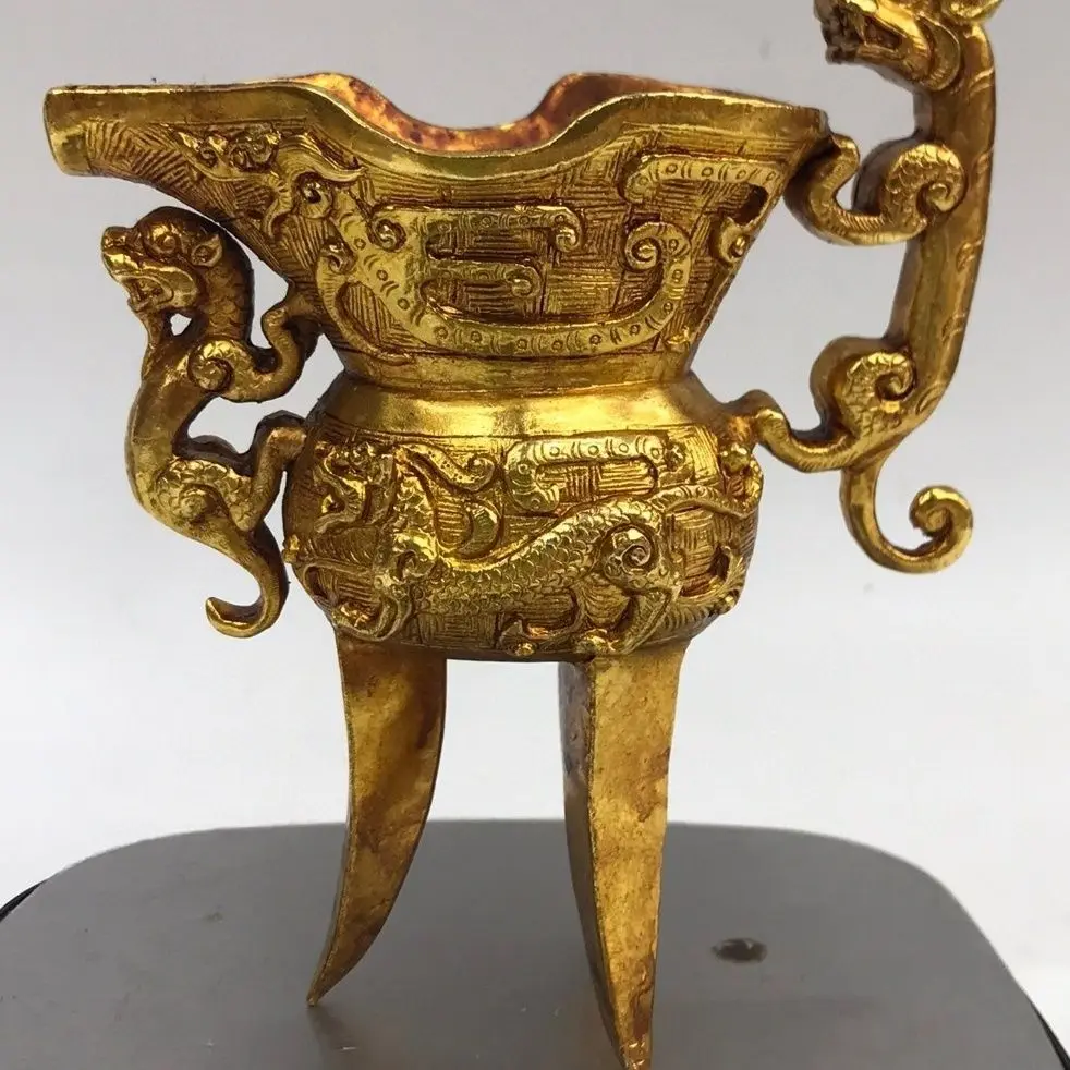 Gilt Three-legged auspicious beast wine cup Ornament Decoration Tea Pet Figurines Desk Decor Accessories