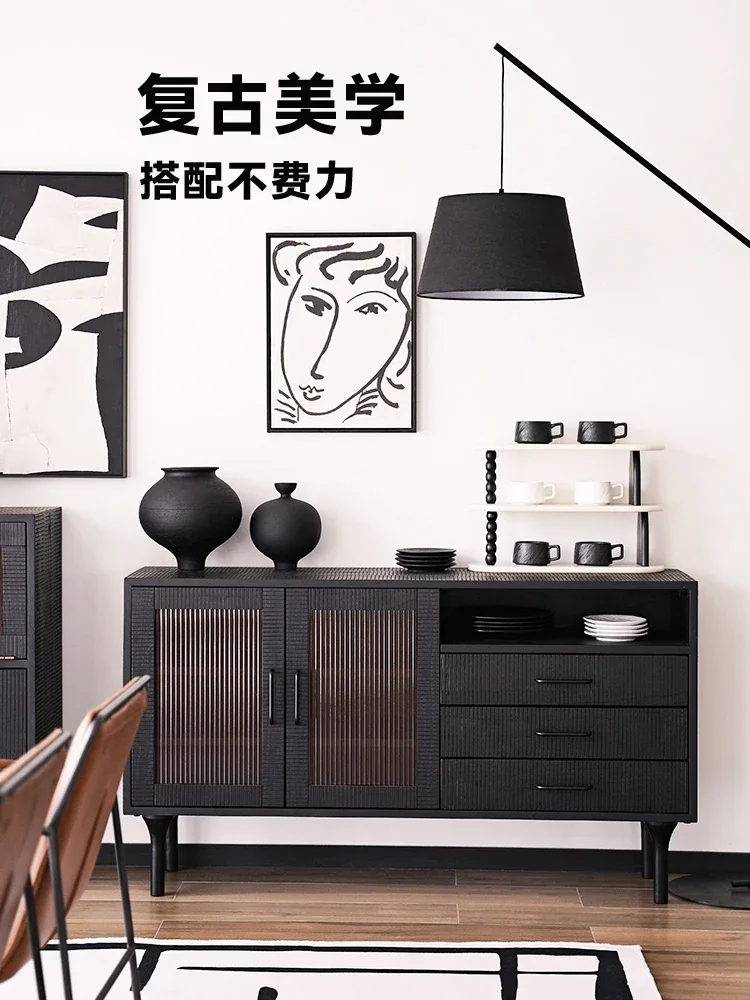 

Современный простой настенный шкафчик из цельного дерева в японском стиле ваби говорит черный шкаф на крыльце