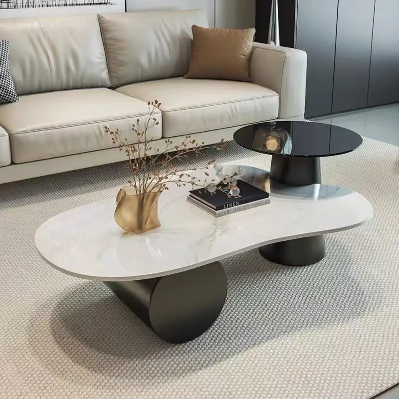 Ensemble de table basse design moderne, plateau en pierre frittée en forme de nuage avec base en métal