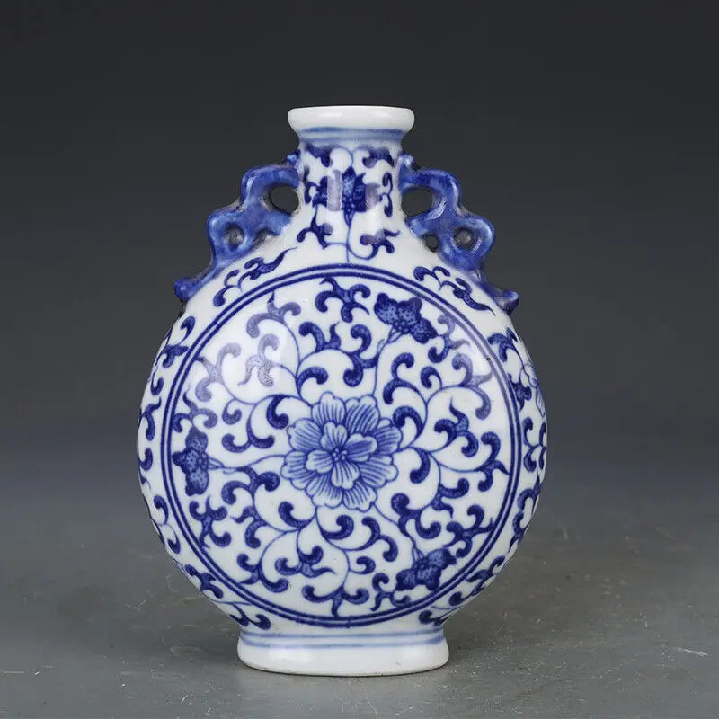 

Chinese Blue and White Porcelain Qing Qianlong Lotus Pattern Flat Vase 6.50 Inch