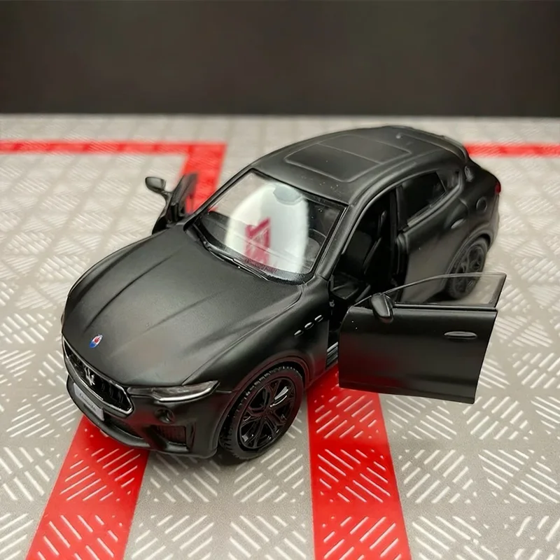 

1:36 Maserati Levante SUV из сплава, роскошная модель спортивного автомобиля, литая под давлением металлическая модель внедорожника, высокая имитация, детская игрушка в подарок
