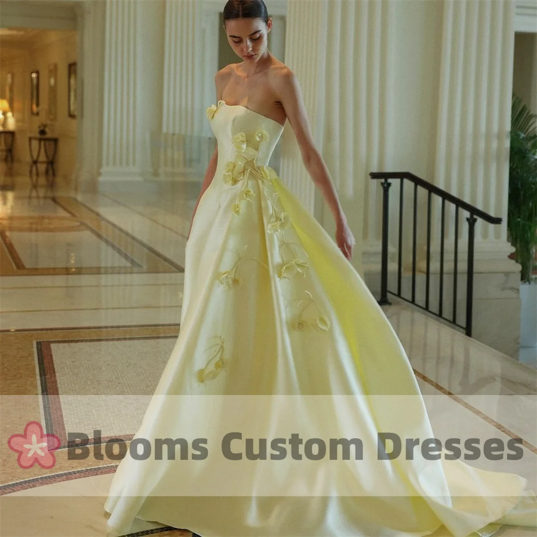 

Blooms Baby Yellow Beads Floral Strapless Evening Dresses 2024 Satin Sleeveless Prom Dress Side Train Formal Occasion Gown