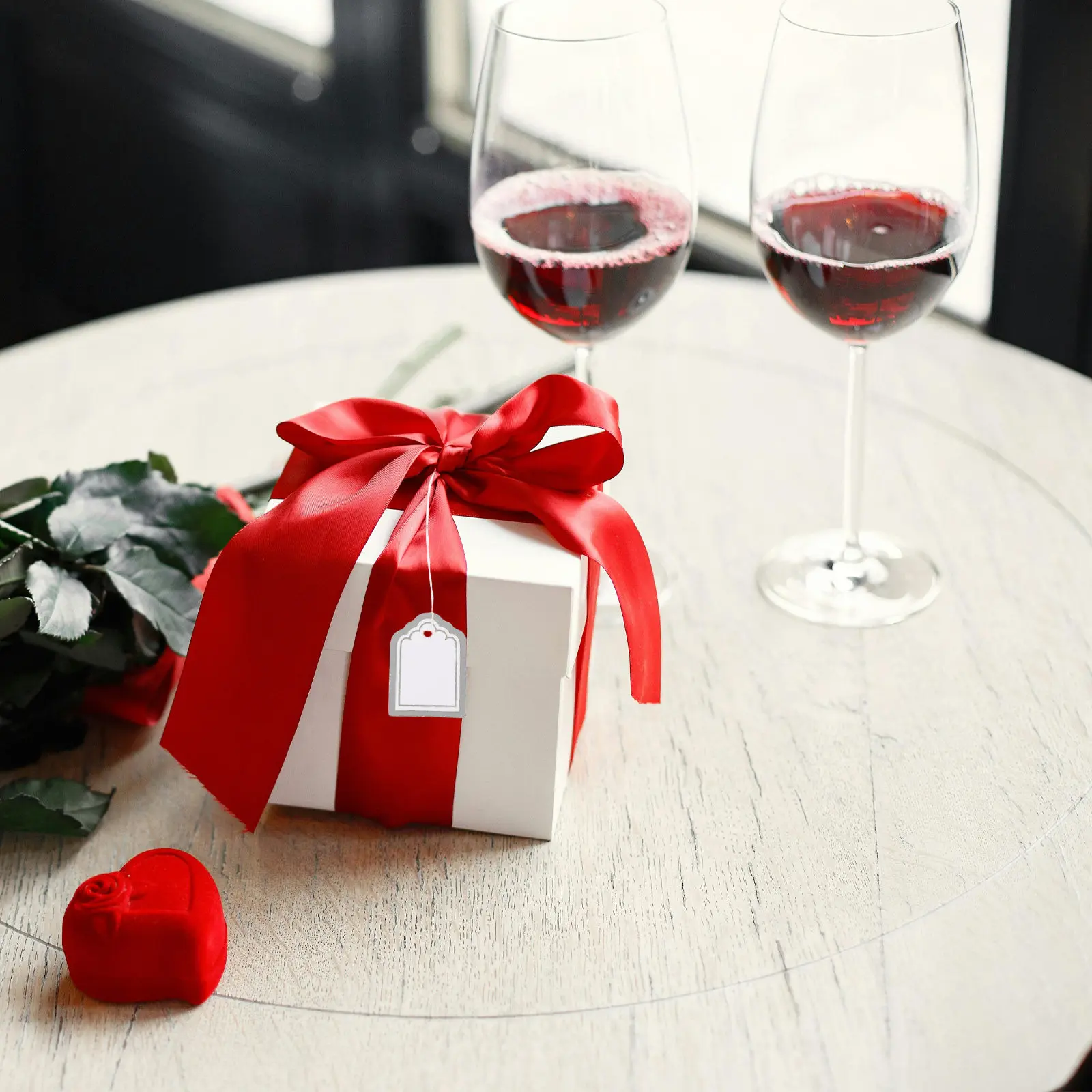 

500Pcs Fan-Shaped Price Tags Blank Paper Hang Tags with String for Jewelry Clothing Ornaments Retail Craft Fairs Small Business