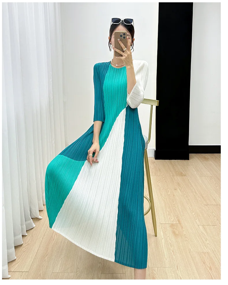 Miyake pleated dress women\'s 2023 autumn new fashion print high-end fashion round neck three-quarter sleeve elegant dresses