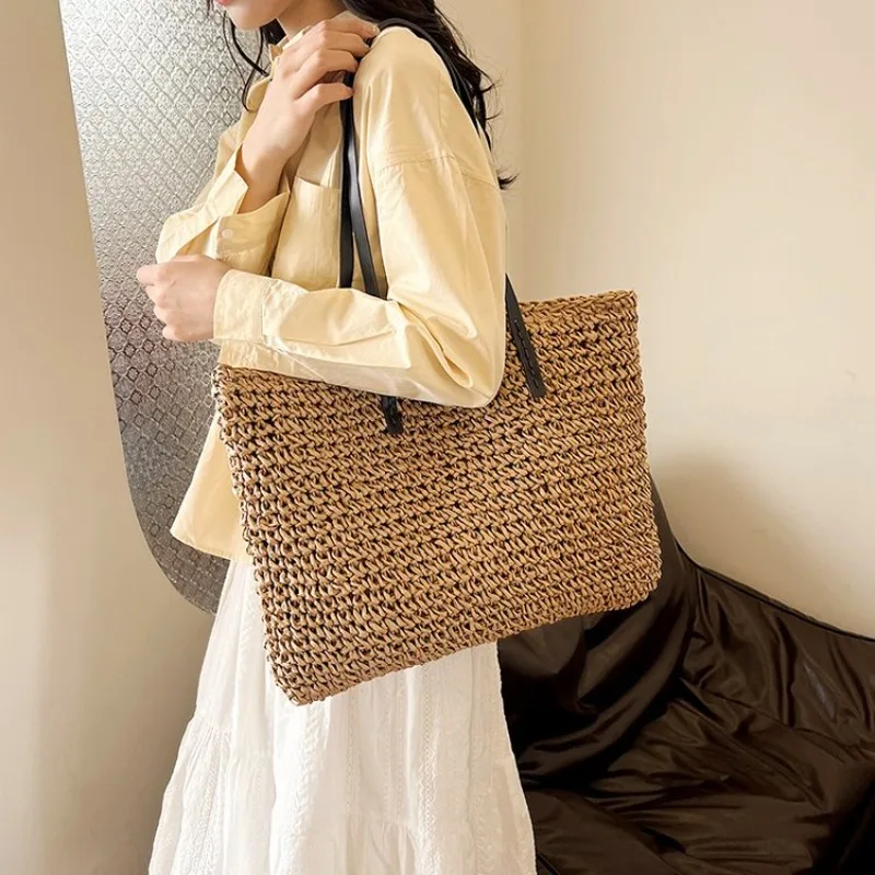 

Luxury Unique Shopper Handbag For Business Women Featuring Large Capacity Elegant Leather And Vintage Look