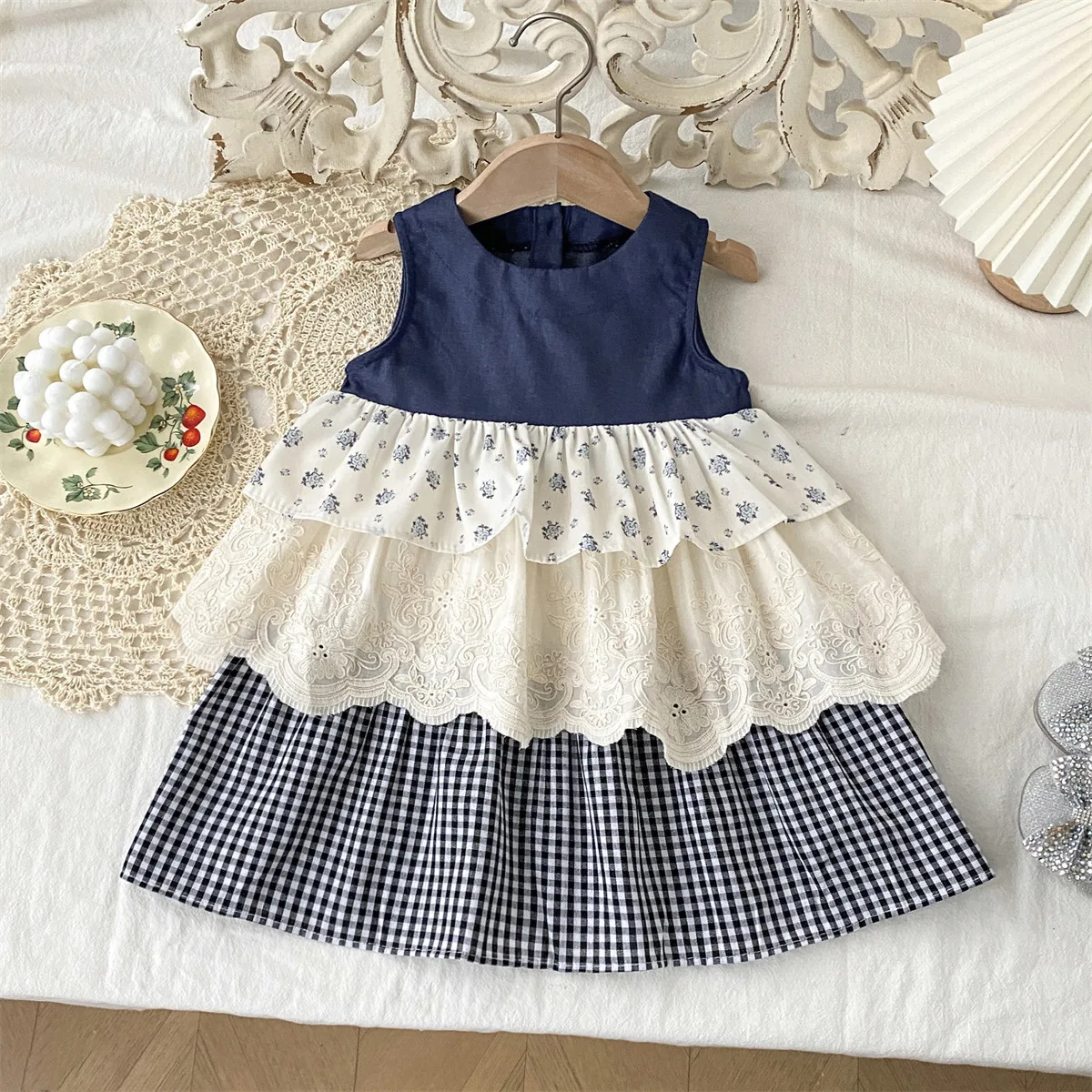 

Летнее многослойное платье для девочек – джинсовый топ, юбка с цветочным принтом и клетчатым узором, платье-тортик в корейском стиле, детская одежда для девочек