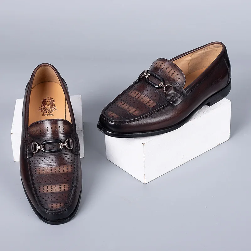 Top Quality Genuine Leather Men Dress Loafers New 2026 Breathable Men Elegant Metal Decorated Business Casual Moccasins Shoes