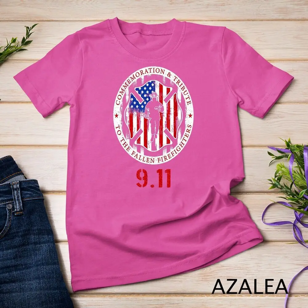 In Memory And Honor Of Firefighters, Remembering 9-11 T-Shirt Unisex T-shirt