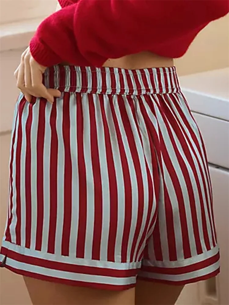 

CHRONSTYLE Fashion Women Striped Print Shorts Elastic Waist Buttons Straight Leg Short Pants for Summer Loose Casual Shorts 2024