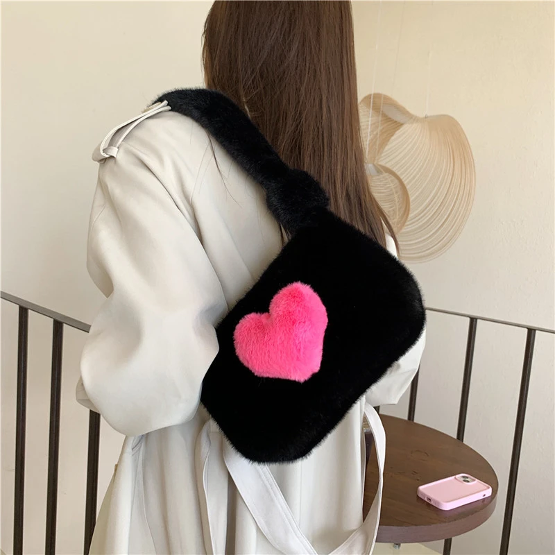 Heart Fur Women's Bag Sweet Small Eco Bag Korean Plush Underarm Bag Furry Black Shoulder Bag Chic Fluffy Handbag Y2K Sling Bag