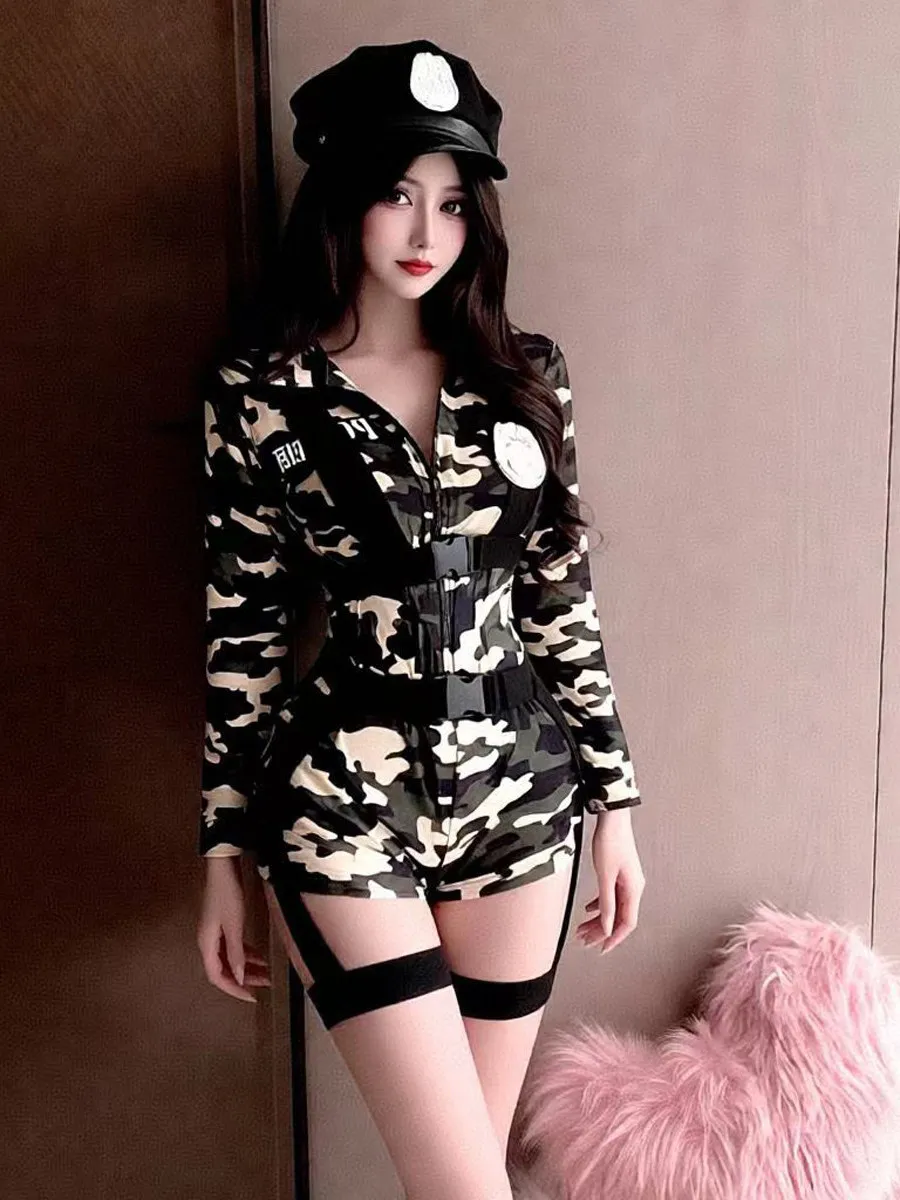 ชุดคอสเพลย์ลายพรางเซ็กซี่แบบตำรวจ แขนยาว ทรงจั๊มสูทเอวต่ำ ขาตรง หรือ กางเกงขายาว สำหรับผู้ชายและผู้หญิง...