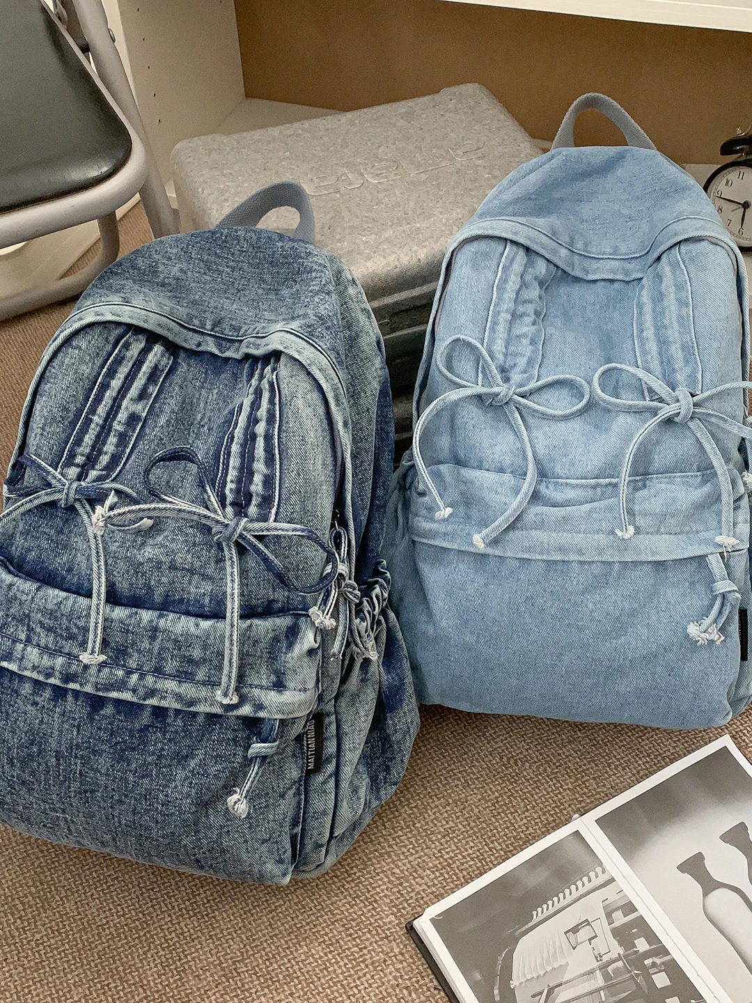 Mochila Escolar de Mezclilla de Gran Capacidad y Diseño Simple para Niñas con Lazo de Mariposa, Estilo Británico Informal, Bo...