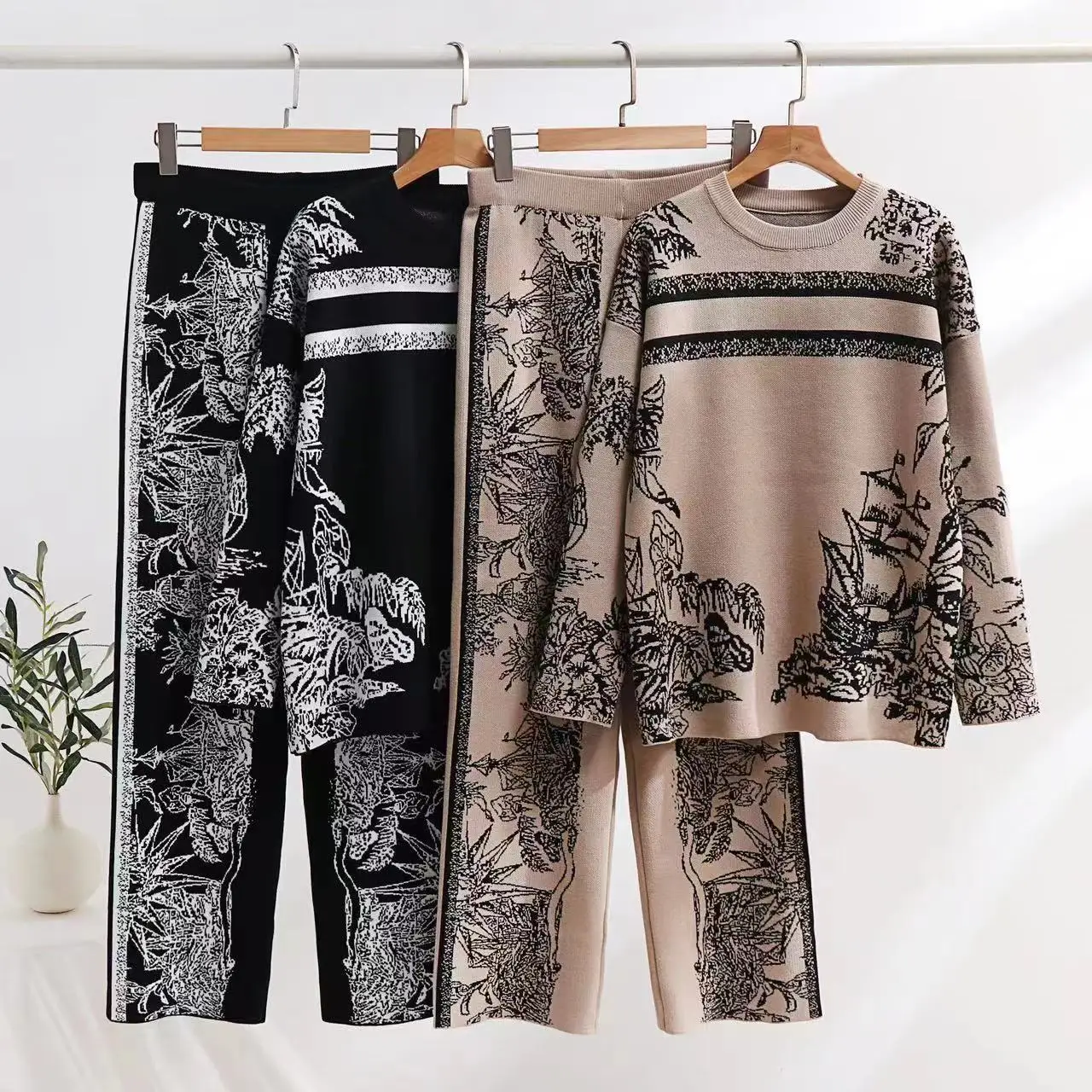 Knitted Set Women's Autumn and Winter Loose Fitting Pullover Sweater Waist Cinched Wide Leg Pants, Women's Printed Two-piece Set