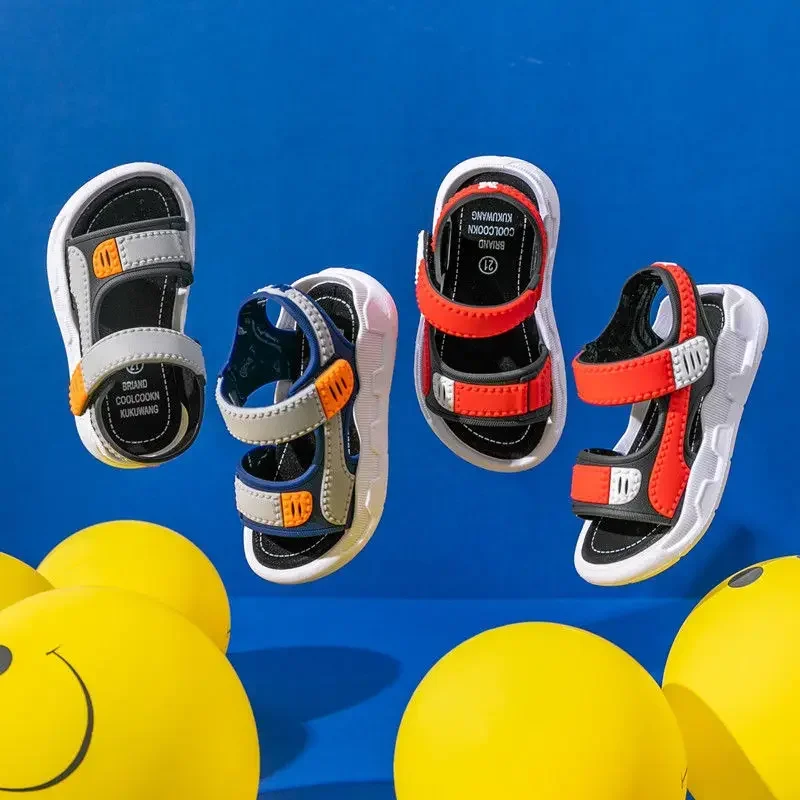 2024 estate sandali per bambini tinta unita sandali per neonato scarpe da spiaggia piatte per bambini sport pantofola Casual morbida antiscivolo per