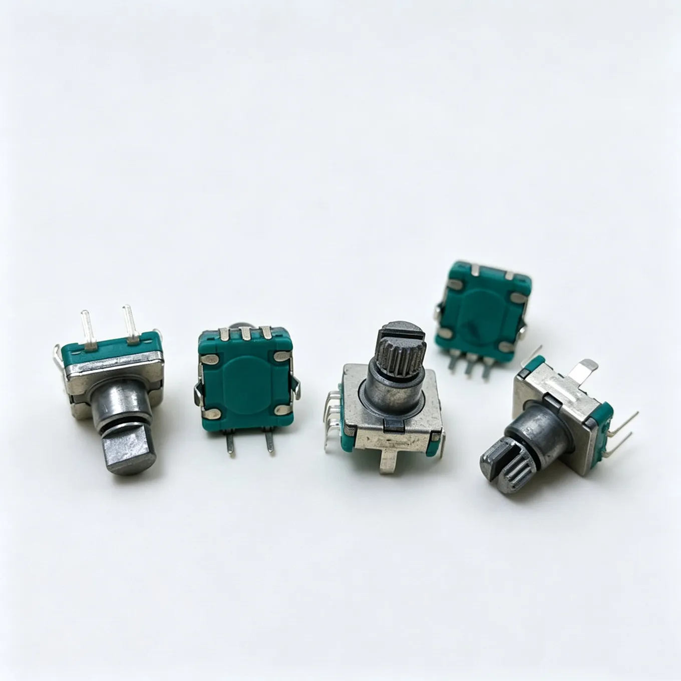 Original New 100% EC11 Step 30-Point Encoder with Switch EC1102S-A5-F10Y4-15P Handle 10MM