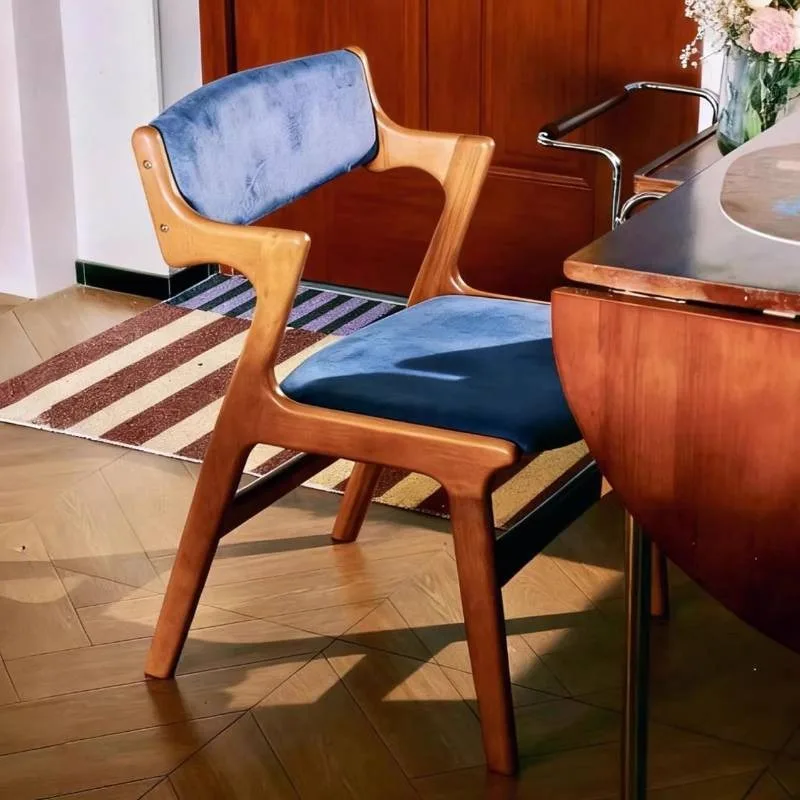 

Solid Wood Art Dining Chairs Luxury Aesthetic Wooden Vanity Accent Dining Chairs Nordic Designer Sillas Para Comedor Furniture