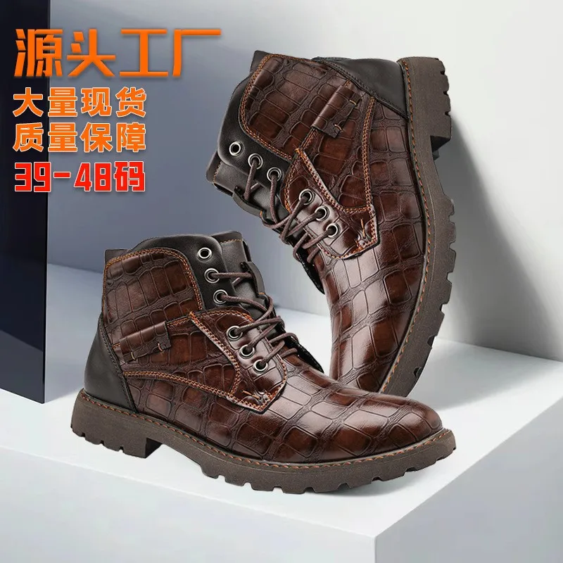 Botas de cuero de talla grande para hombre, botines de estilo británico Retro para exteriores, transpirables, antideslizantes, de media caña, M402