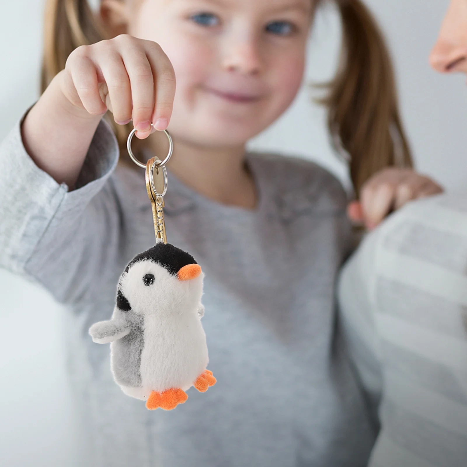 

2Pcs Penguin Key Chains Soft Stuffed Animal Keyring Cute Cartoon Pendant Bag Hanging Charm for Backpack Purse Car Keys Kawaii