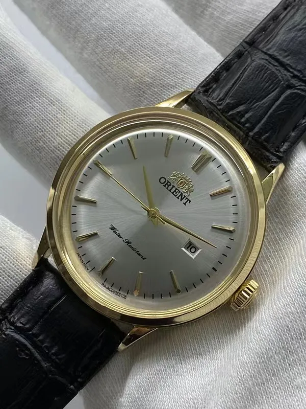 ساعة كوارتز عصرية مقاومة للماء ، حزام عالي الجودة ، مرآة فقاعات ، جديدة ، من نوع Orient