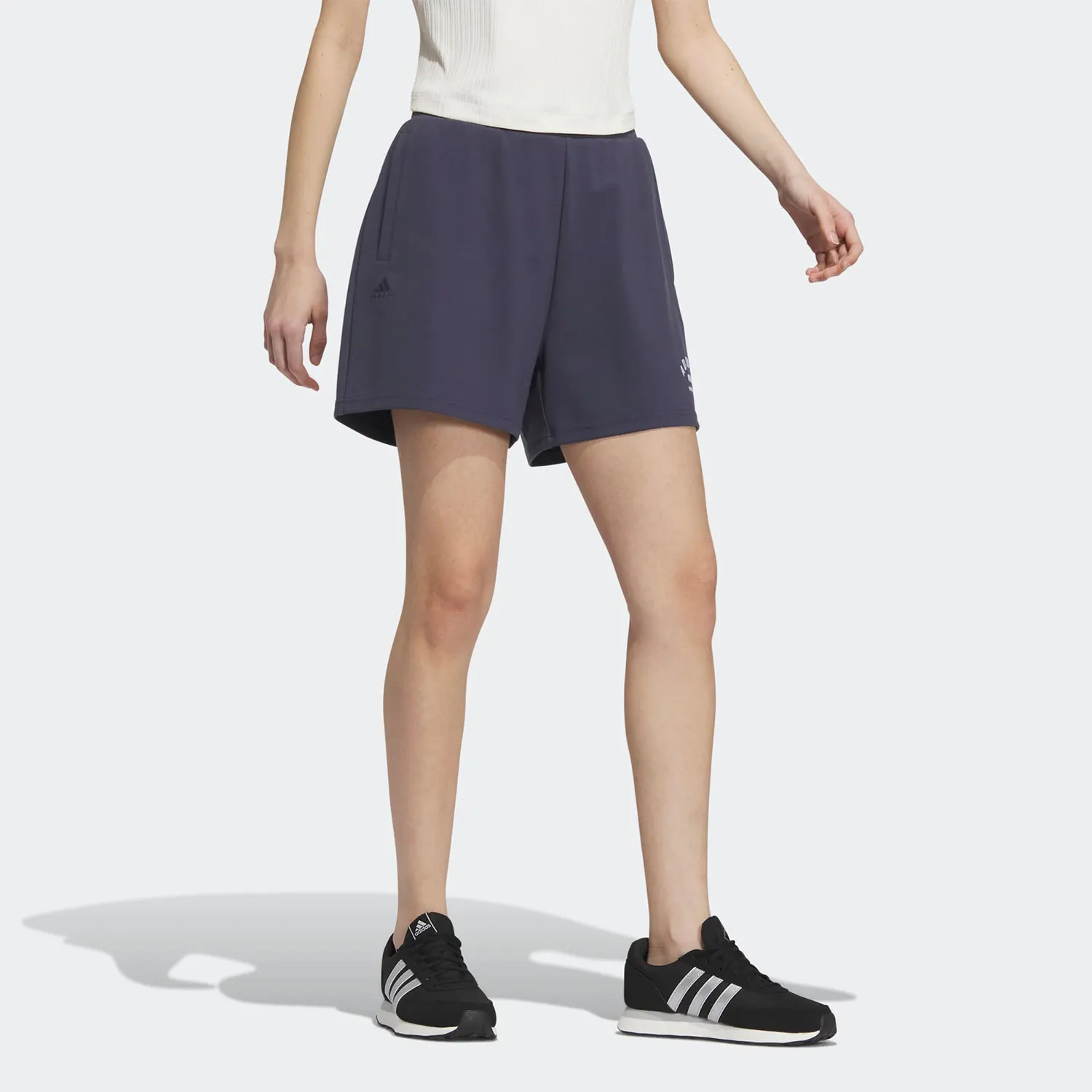 

Официальные женские повседневные спортивные шорты Adidas VERBIAGE SHORTS IP3944