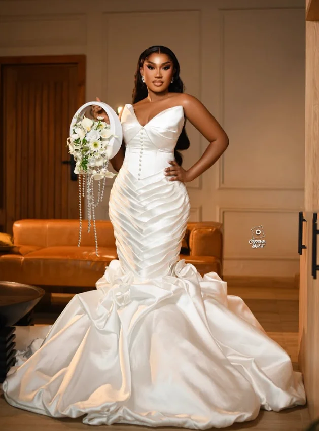 Modern Fashion African Bride Mermaid Wedding Dresses Luxury Puffy Skirt Castle Church Bridal Gown Boning Outfit Customized