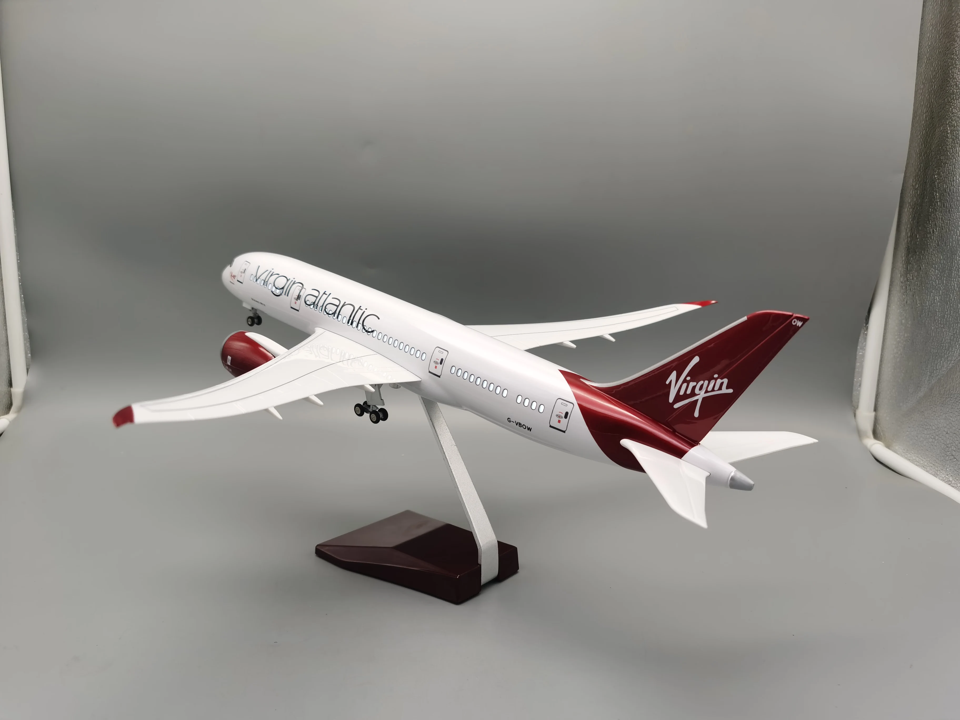 Samoloty Zabawki Skala 47cm Odlew Żywiczny Samolot B787 Virgin Airline Model Ekspozycyjny Samolot Kolekcjonerski Prezent Dla Miłośnika Lotnictwa