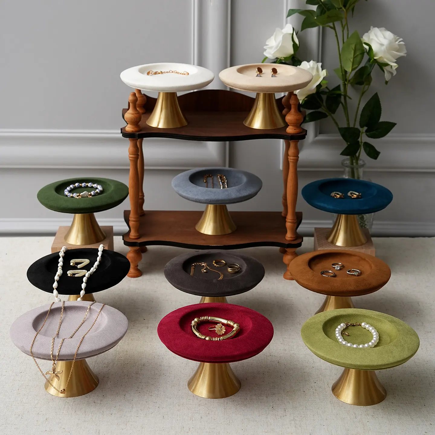 Creative Round Jewelry Stand, Multi-Color Earring Necklace Display Prop for Photo