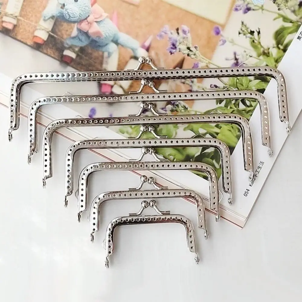 Metal Purse Frame Kiss ClaspVintage Purse Clasp Frame Mini Bag Kiss Clasp Lock DIY Craft Bag Frame Buckle Handle Bag Accessories