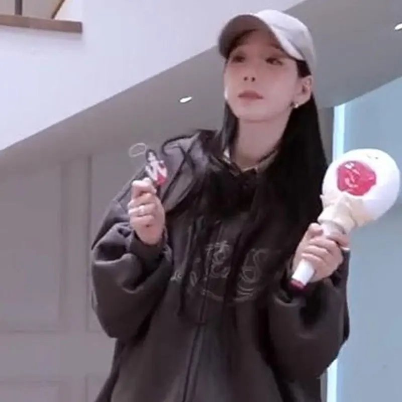 TaeYeon 2025 K Tour Concert Women's Sweatirt Trendy Streetwear Sle Triple Poyester Fiber Spring Collection