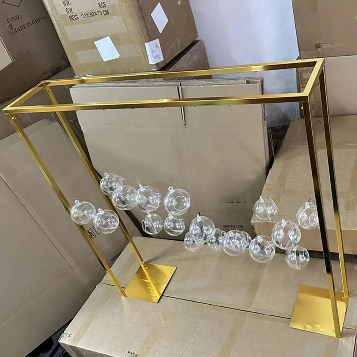 

Wedding Long Table Centerpiece Stand Acrylic Ball Hanging Gold Metal Flower Vase Stand For Party Wedding Chandelier Floor Stand