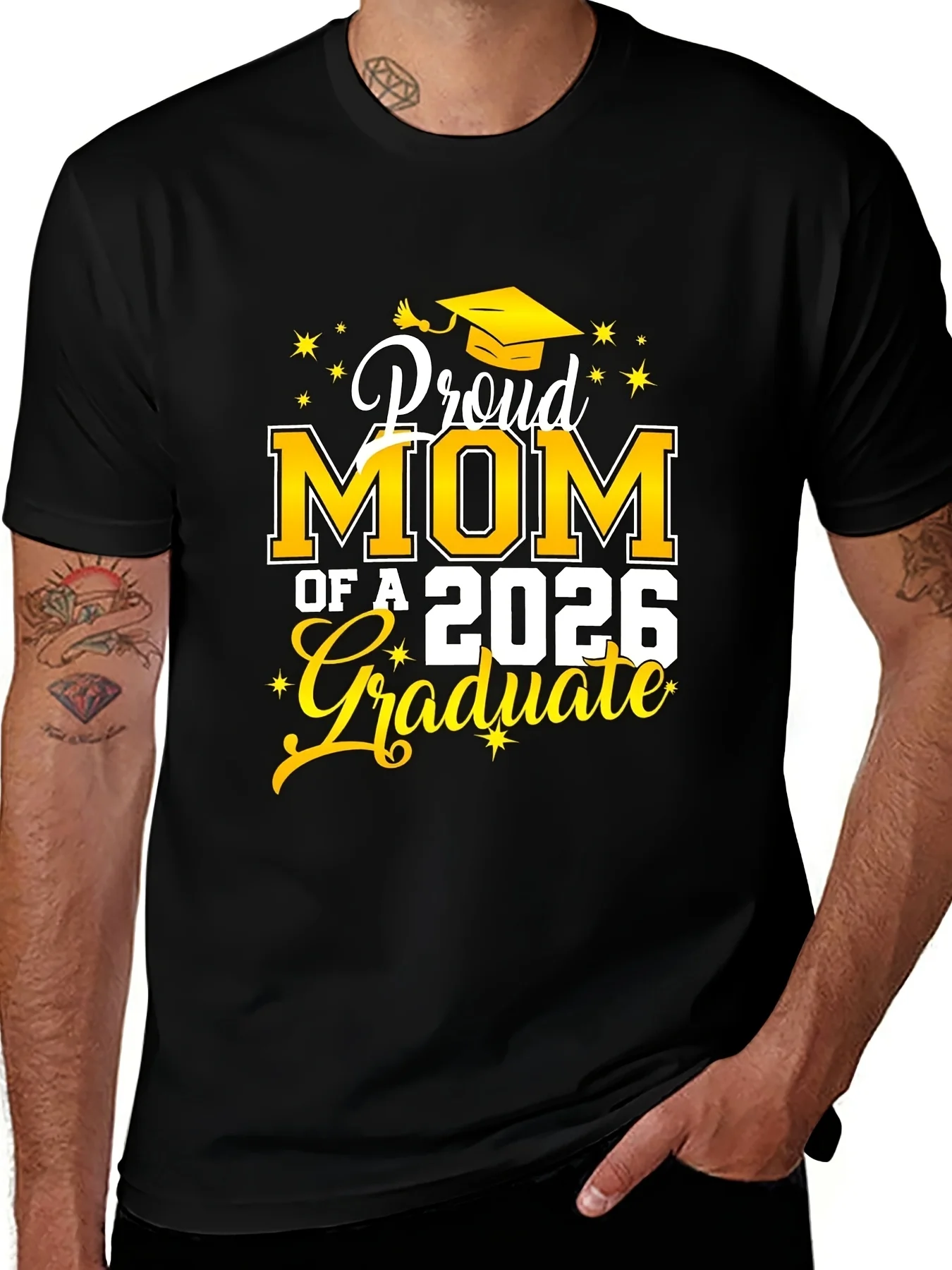Proud Senior Mom of a 2026 Graduate TShirt Class of 2026 Graduation Gift for Mother BlackSize LRetro Casual Crew Neck Printed T-Shirt