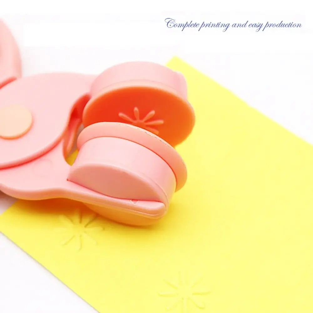 Manual 4/8 Patterns Knurling Machine Embossing Process DIY Paper Embosser Stationery Kids Toy Paper Knurling